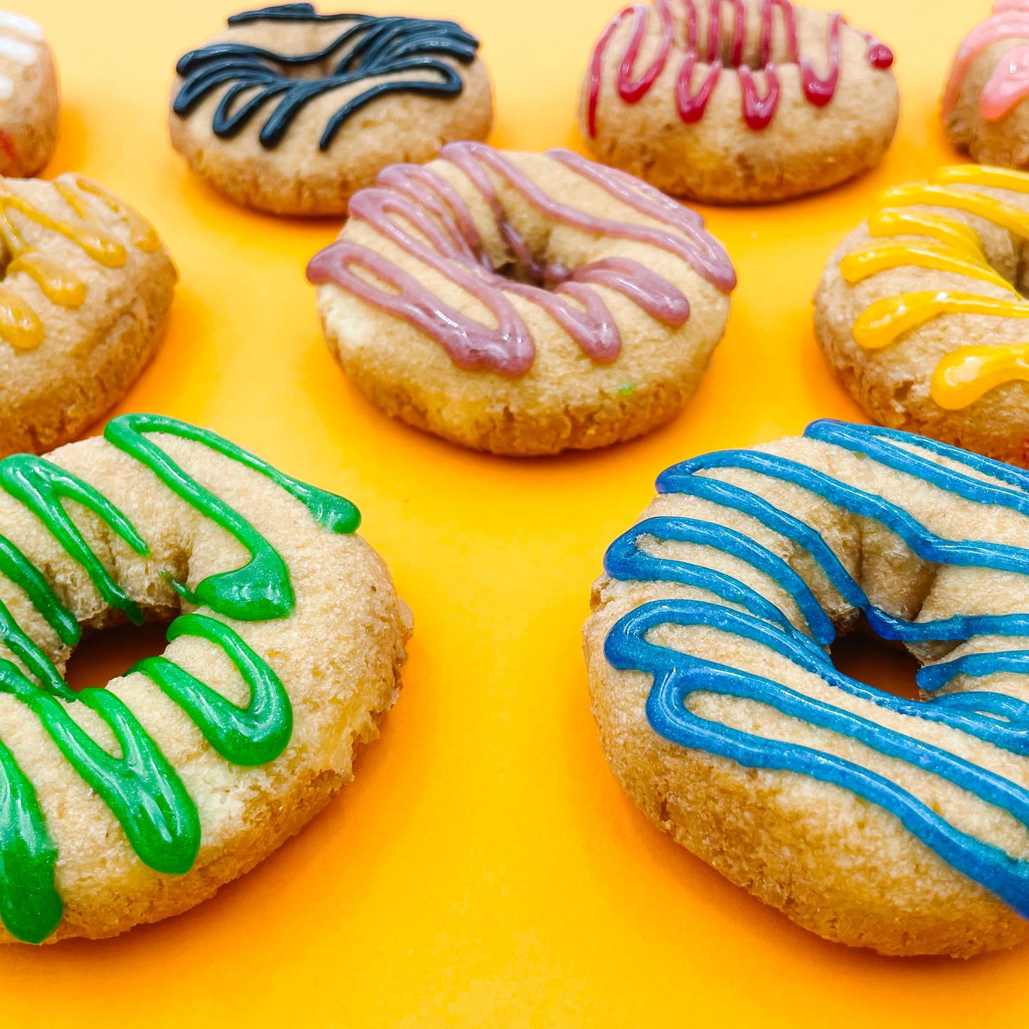 Satin Ice Gold Glitter Glaze 10 oz