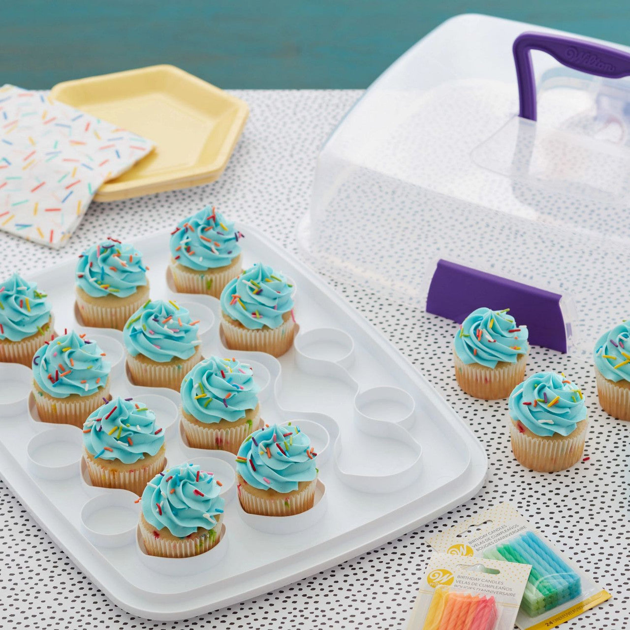 Oblong Cake and Cupcake Carrier - Cupcake Container, Wilton