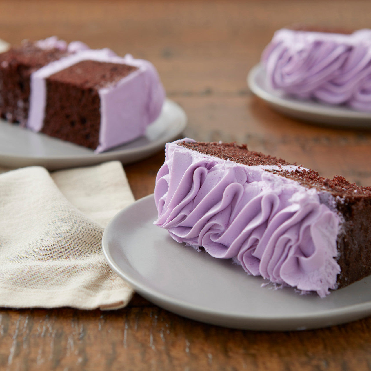 Performance Pans Aluminum Round Cake Pan, 14 Inch, Wilton