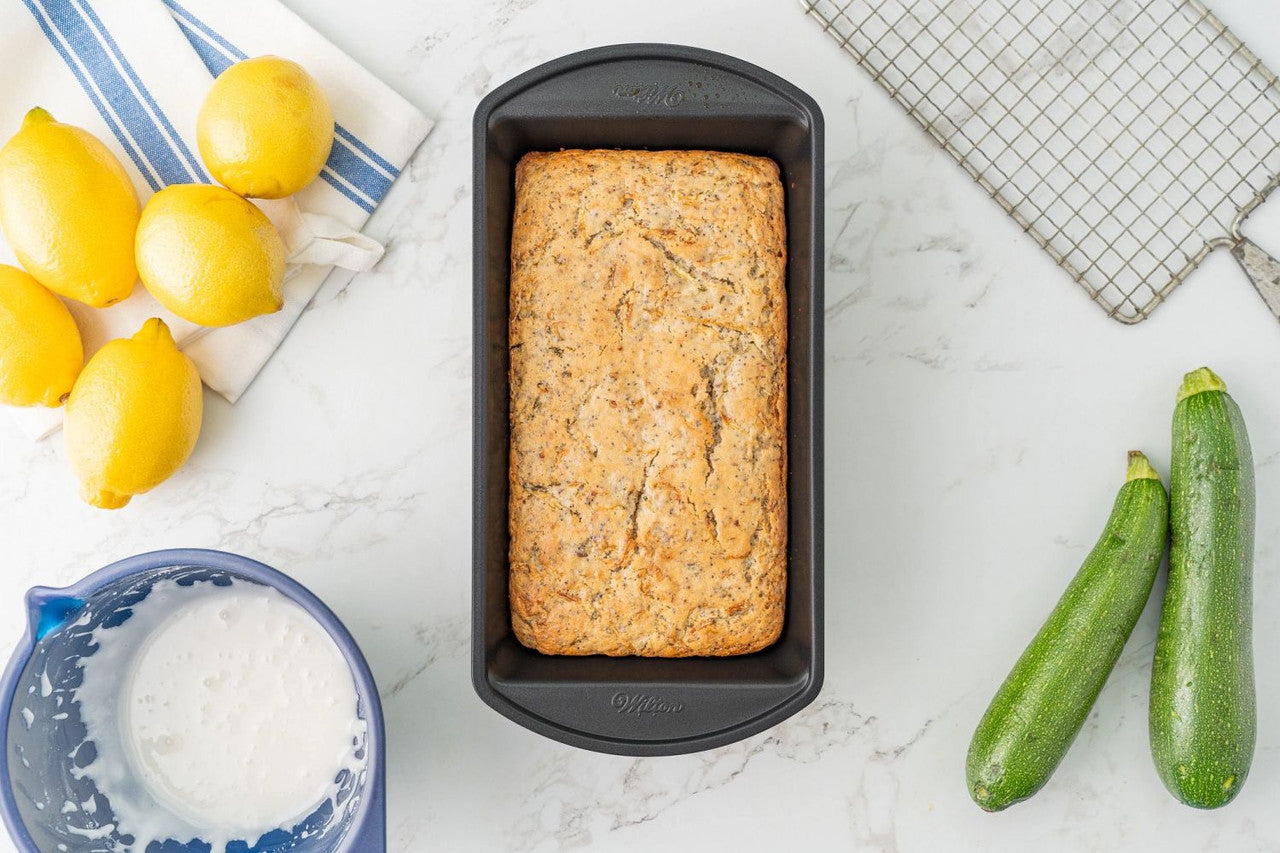 Gold Non Stick Large Loaf Pan, 9.25x5.25x2.75 inch, Wilton